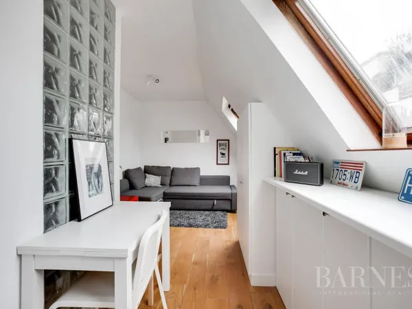 Loue Studio meublé 20m² Neuilly Sablon / porte Maillot (78) - 1 chambre