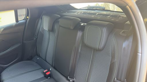Peugeot 208 1.2 Hybrid 136 e-DSC6 - GT – 2025 – 2859 km – Hybride essence – Boîte Automatique — photo 23