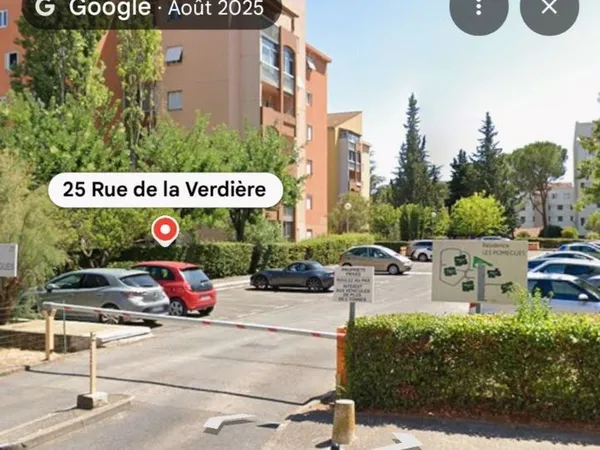 Place de parking à louer jas de bouffan