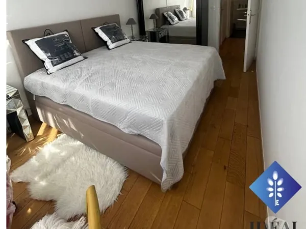 Location appartement meublé 4 pièces 94 m²