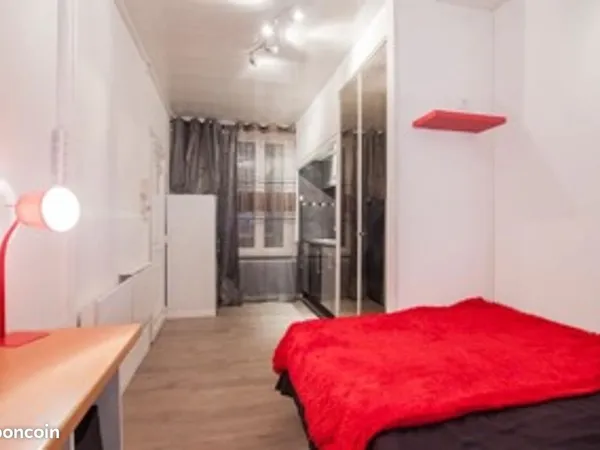 Studio 1 pièce 15 m²