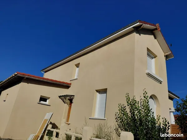 A louer maison 125m2 campuzan
