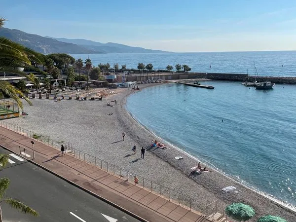 Vend appartement bord de mer Roquebrune cap Martin 06190