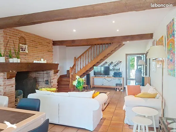 Maison 9 pièces 354 m²