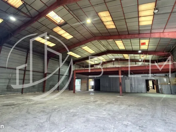 LOCAL D'ACTIVITE 4540 m² JOUY-SUR-MORIN