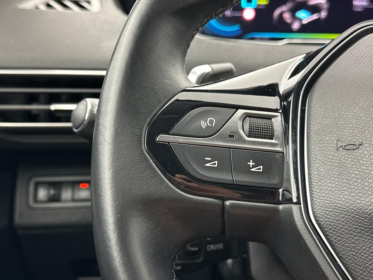 Peugeot 3008 hybrid 225 e-eat8 allure pack — photo 20