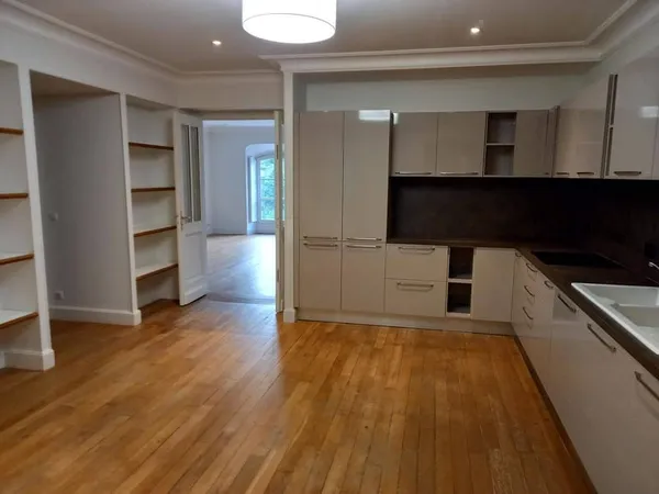 Appartement 4 pièces 129 m²