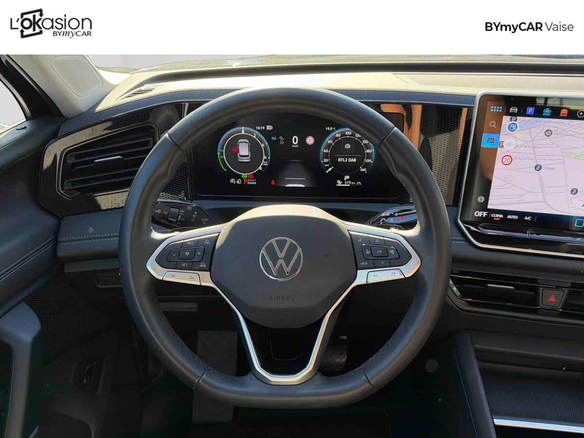 Volkswagen Tiguan 1.5 eHybrid 204ch DSG6 — photo 10