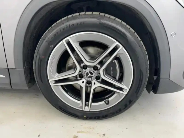 Mercedes Gla 200 7g-dct amg line 5p — photo 21