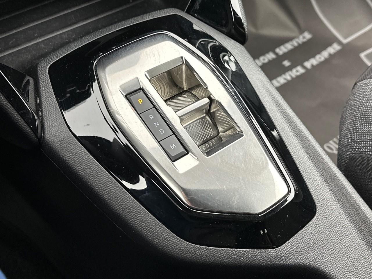 Peugeot 2008 puretech 130 s&s eat8 style — photo 29