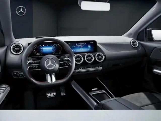Mercedes Gla 200 d amg line — photo 11