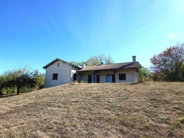 Maison 10 pièces 220 m²