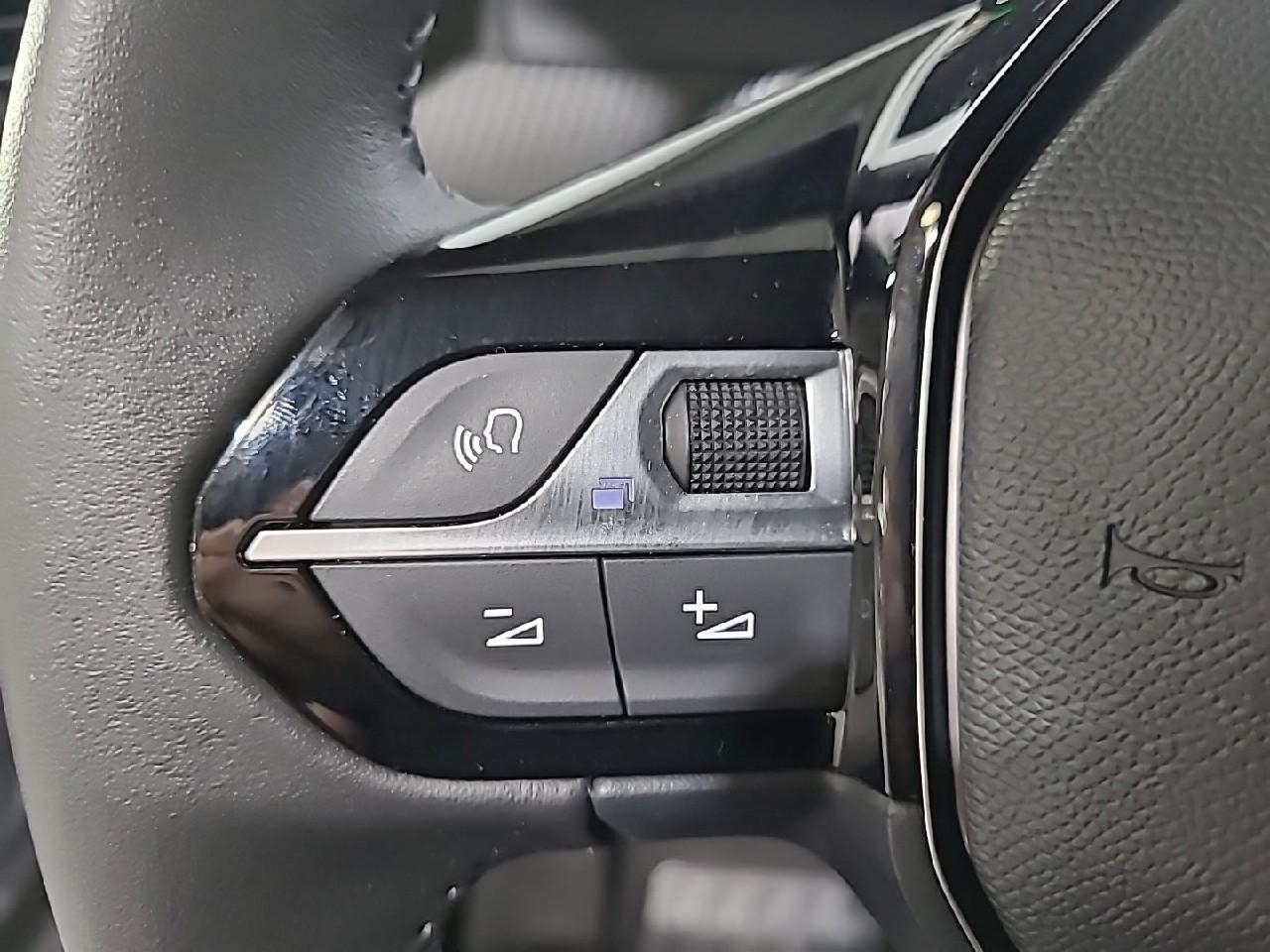 Peugeot 2008 100 s&s bvm6 style — photo 20
