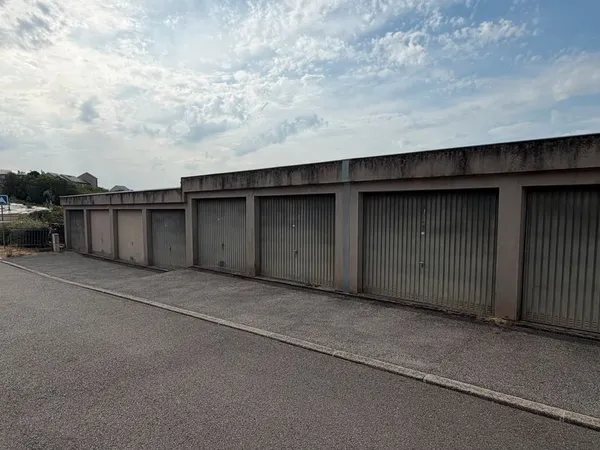 Location Box/Garage