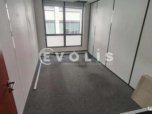Bureaux 404 m²