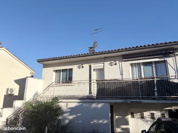 Maison Location Reyniès 4p 120m² 700€