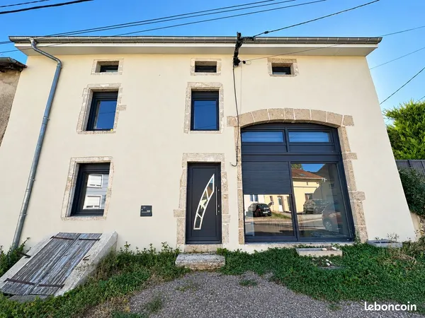 Maison 7 pièces 259 m²