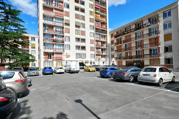 Appartement 4 pièces 83 m²