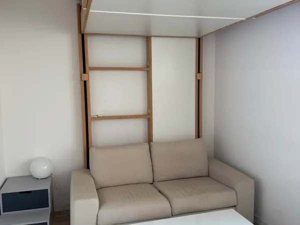Loue studio meublé 24m2