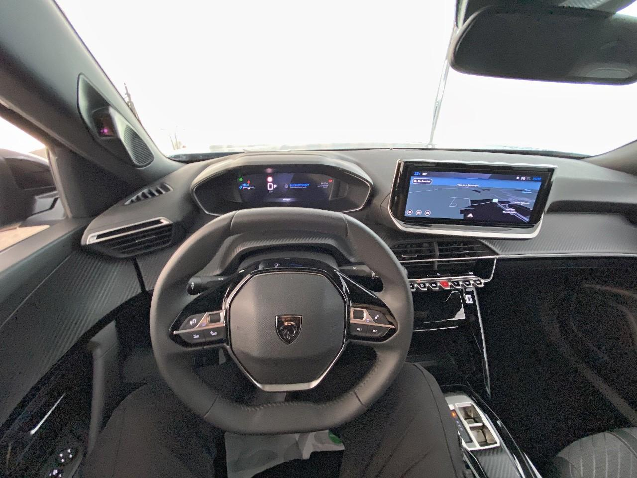 Peugeot 2008 hybrid 145 ch e-dcs6 allure — photo 12