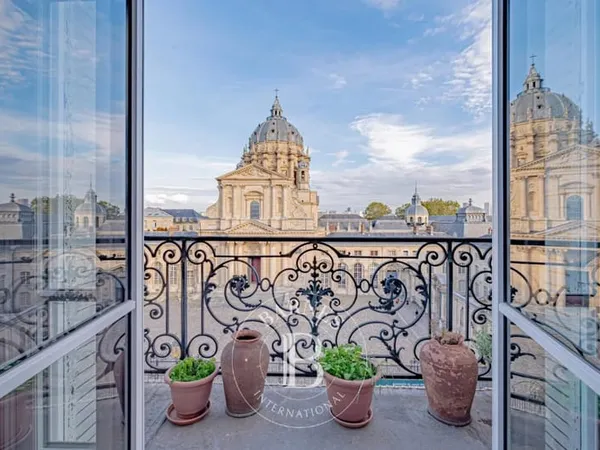 Nouveauté Paris 5 Val de Grâce : exceptionnel appartement, triple réception, 4-5 chambres, vues rare