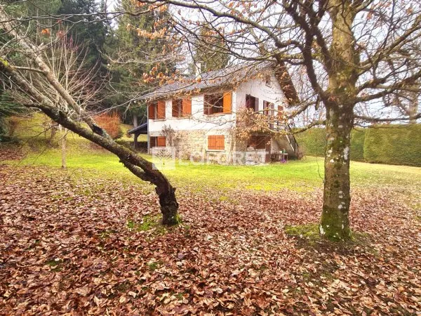 Maison 11 pièces 200 m²