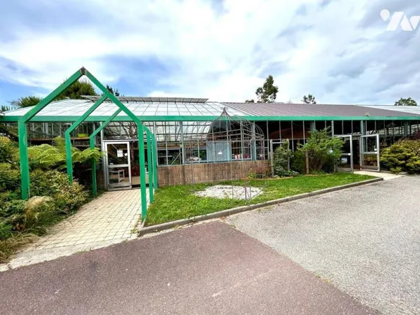 Local d'activités 320 m²