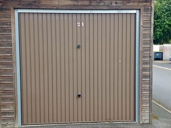 Garage/box 13 m² Villers Cotterets