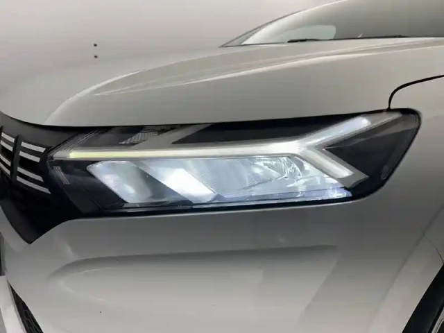 Dacia Sandero eco-g 100 — photo 20