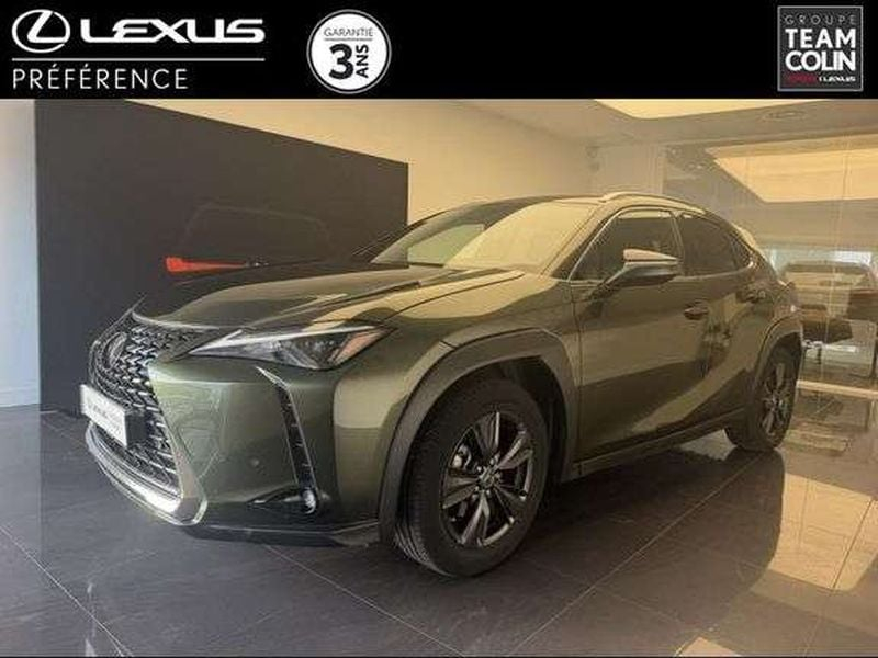 Lexus UX Lexus UX 250h Luxe 4WD — photo 1