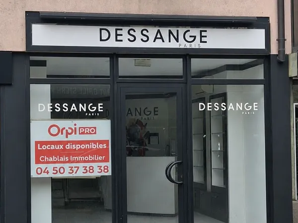 Local commercial 160 m²