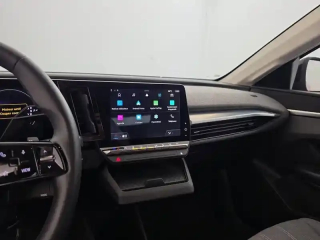 Renault Megane e-tech ev60 220 ch super charge — photo 97