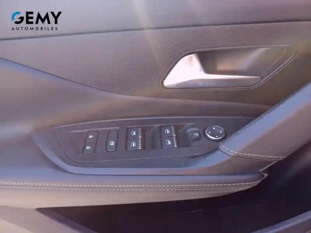 Peugeot 408 phev 225 e-eat8 — photo 16