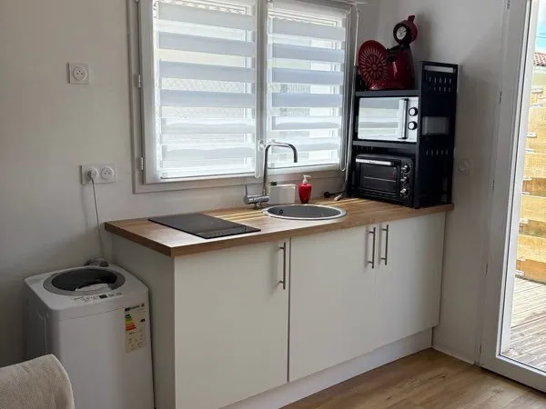 Studio meublé avec terrasse + piscine - dispo mai/juin