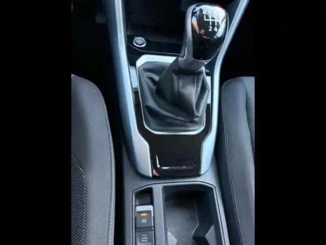Volkswagen T-Roc 2.0 tdi 116ch life plus — photo 12