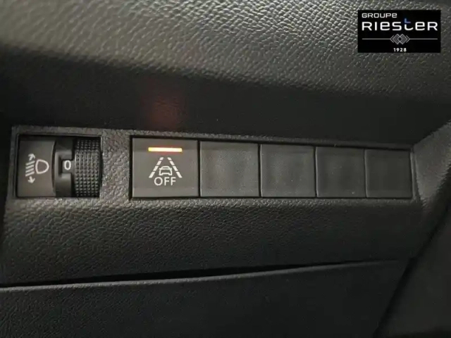 Peugeot 2008 puretech 100 s&amp;s bvm6 — photo 36
