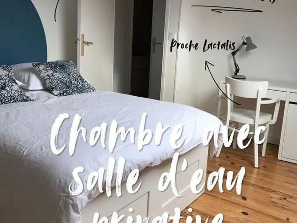Chambre avec salle d'eau et wc privatifs