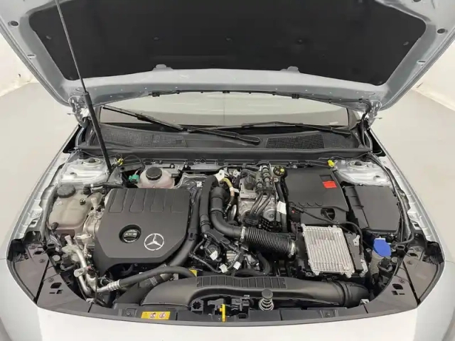 Mercedes Classe A 250 e hybrid eq 8g-dct — photo 20