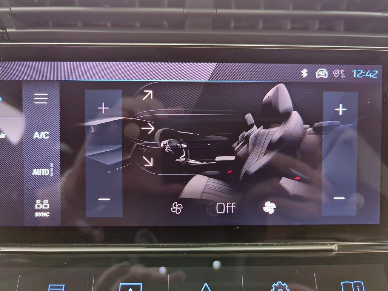 Peugeot 308 puretech 130ch s&s eat8 allure — photo 17