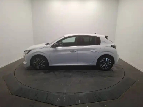 Peugeot 208 puretech 100 s&amp;s bvm6