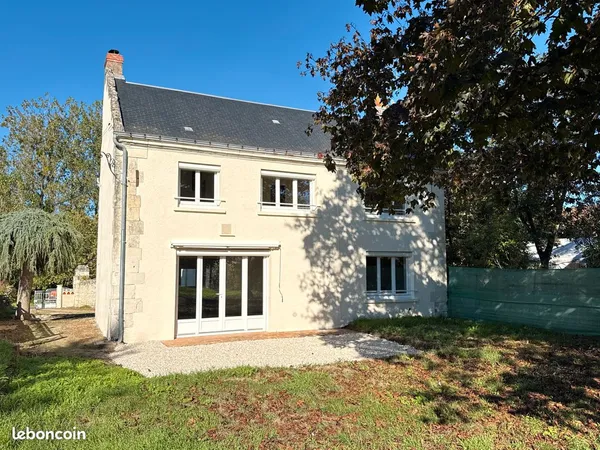 Maison Tourangelle de Caractère - 114 m² - Rénovée - Jardin Plein Sud - Garage - DPE D