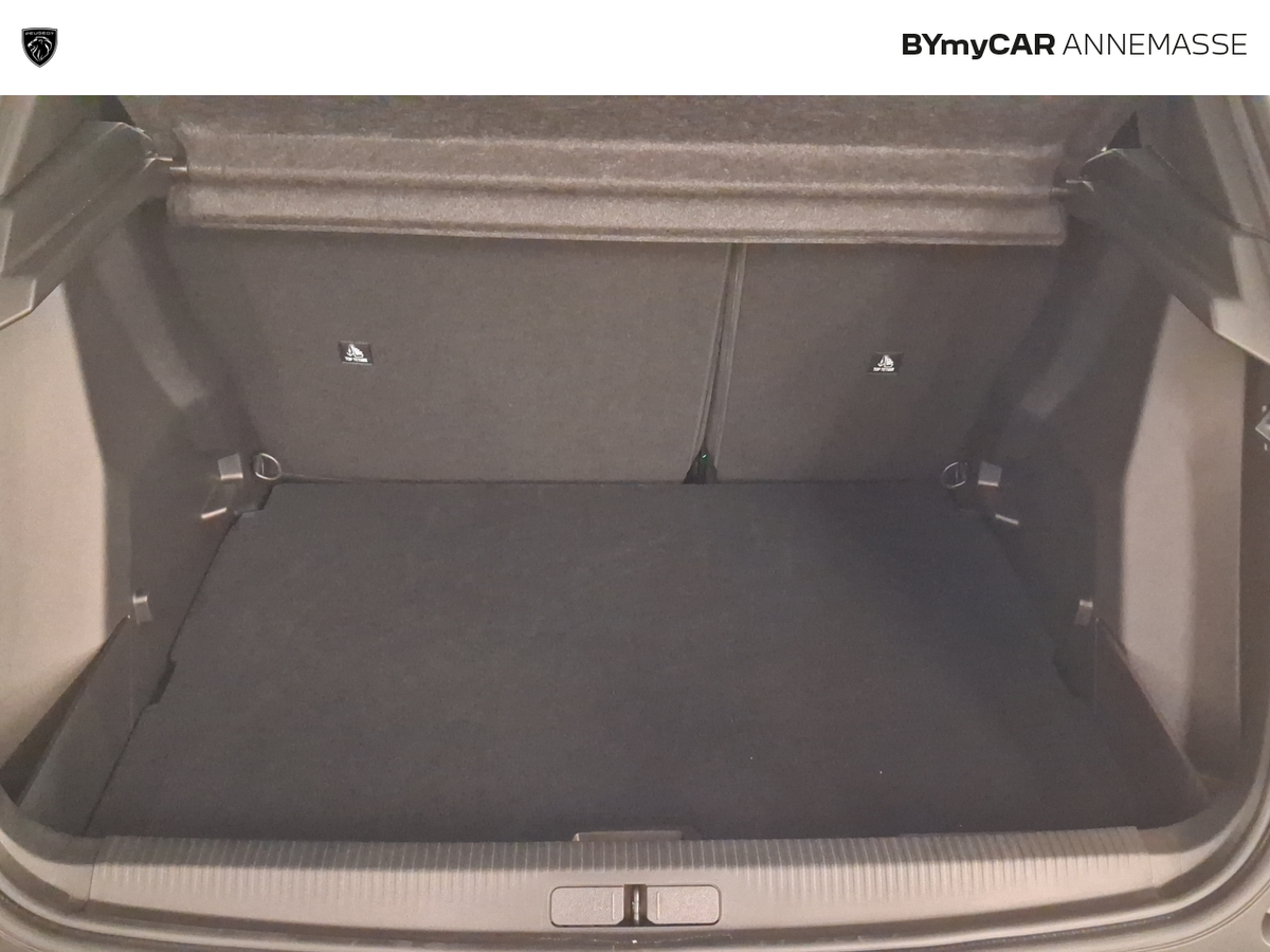 Peugeot 2008 Hybrid 145 e-DCS6 — photo 12