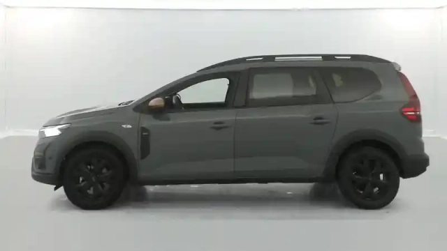 Dacia Jogger eco-g 100 7 places gsr2 — photo 20