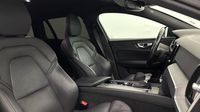 Volvo V60 D3 150ch AdBlue R-Design Geartronic — photo 15