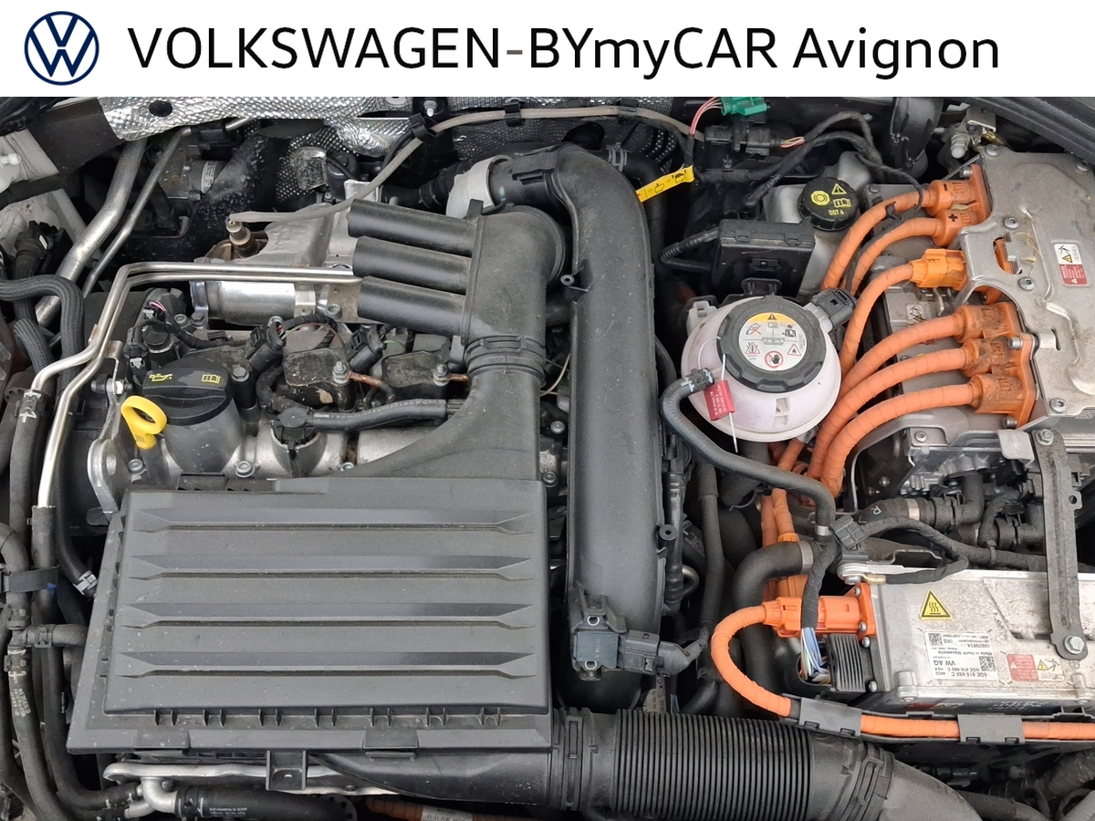 Volkswagen Golf 1.4 Hybrid Rechargeable OPF 204 DSG6 — photo 16