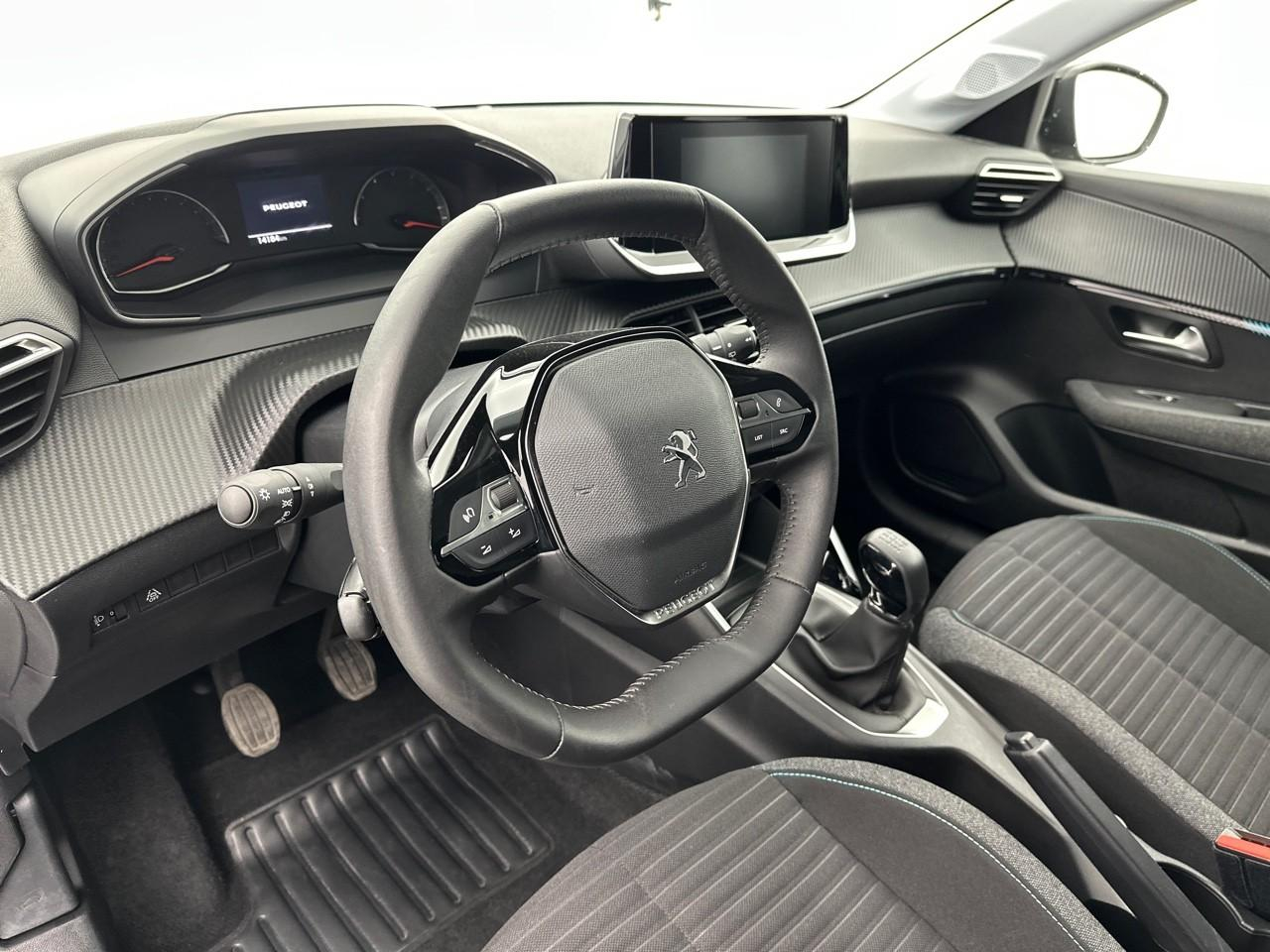 Peugeot 208 puretech 75 s&s bvm5 style — photo 8
