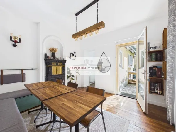 NOTRE DAME, MAISON DE VILLE DE 110M² AVEC TERRASSE DE 25M², 3CH DANS L'ANCIEN