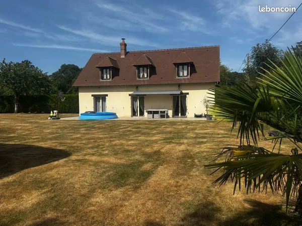 Maison spacieuse avec annexe indépendante à fort potentiel