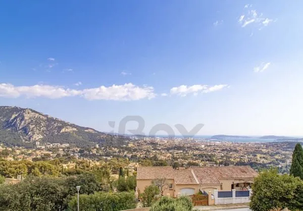 Maison Type 5 125m2 piscine et vue mer