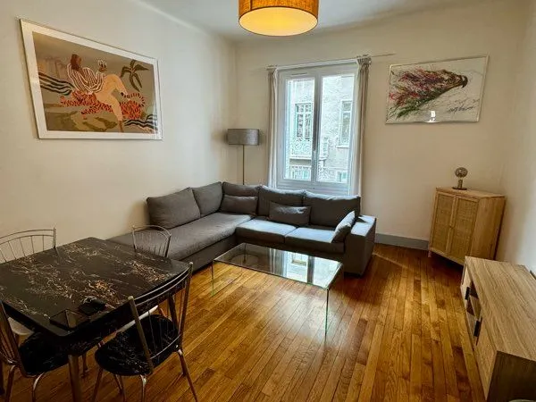 Location T2 centre-ville Aix-les-Bains